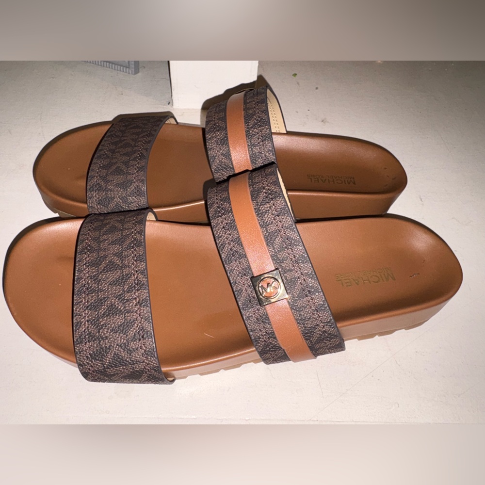 Michael Kors Tan and Brown monogram slides BNWOT